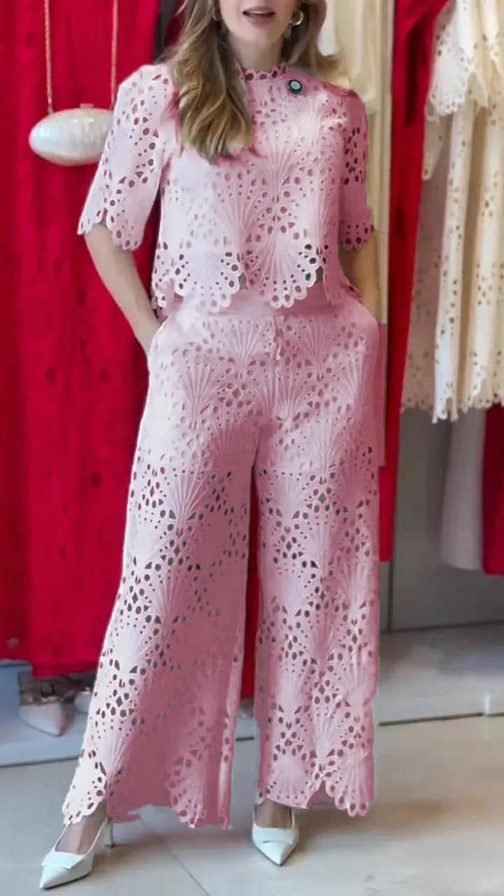 WOKRE™"Dams Leisure Set med Rund Hals och Håldetaljer av Hög Kvalitet"