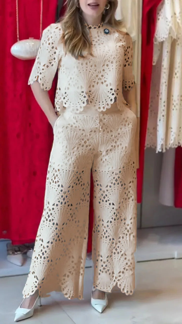 WOKRE™"Dams Leisure Set med Rund Hals och Håldetaljer av Hög Kvalitet"