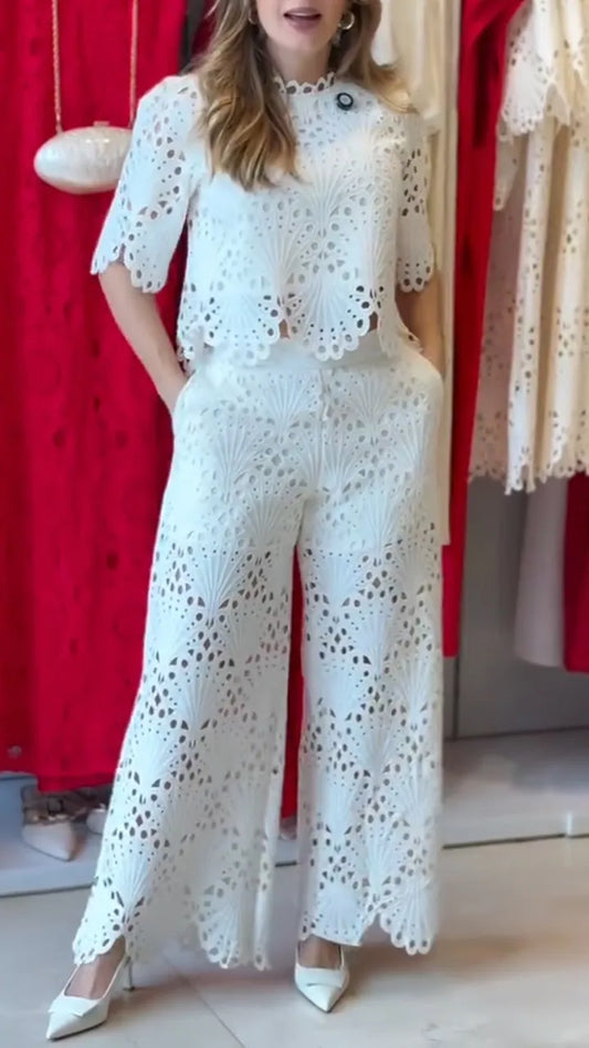 WOKRE™"Dams Leisure Set med Rund Hals och Håldetaljer av Hög Kvalitet"