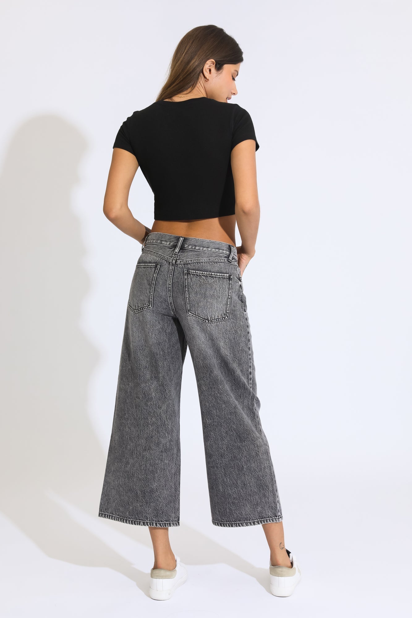 JAYCIE CLASSIC LOWRISE WIDE LEG JEANS - KOLSVART
