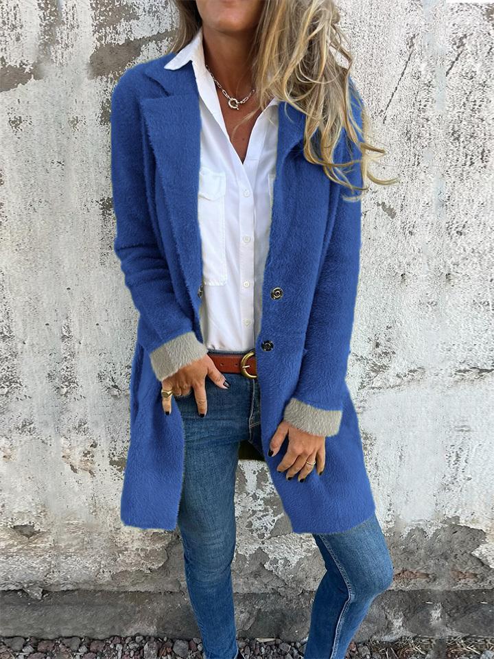 Damkappa med krage, lång ärm och päls, lång modell